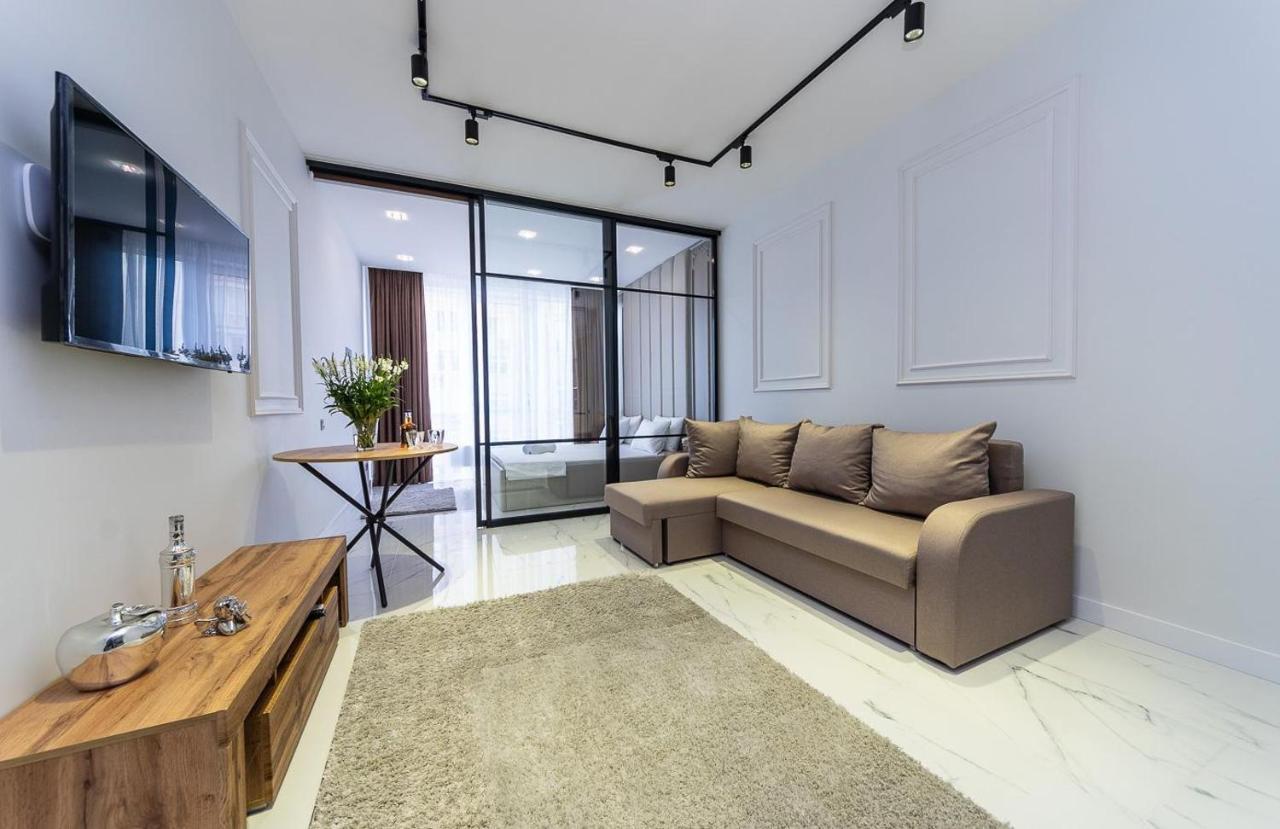 Fashionable Apartments. Smartplaza Metro Minskaya. Obolon Kiev Extérieur photo