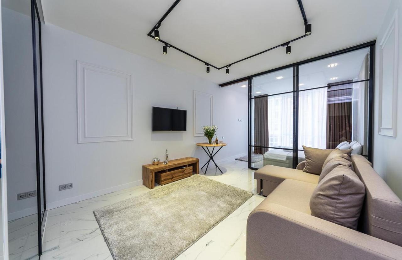 Fashionable Apartments. Smartplaza Metro Minskaya. Obolon Kiev Extérieur photo