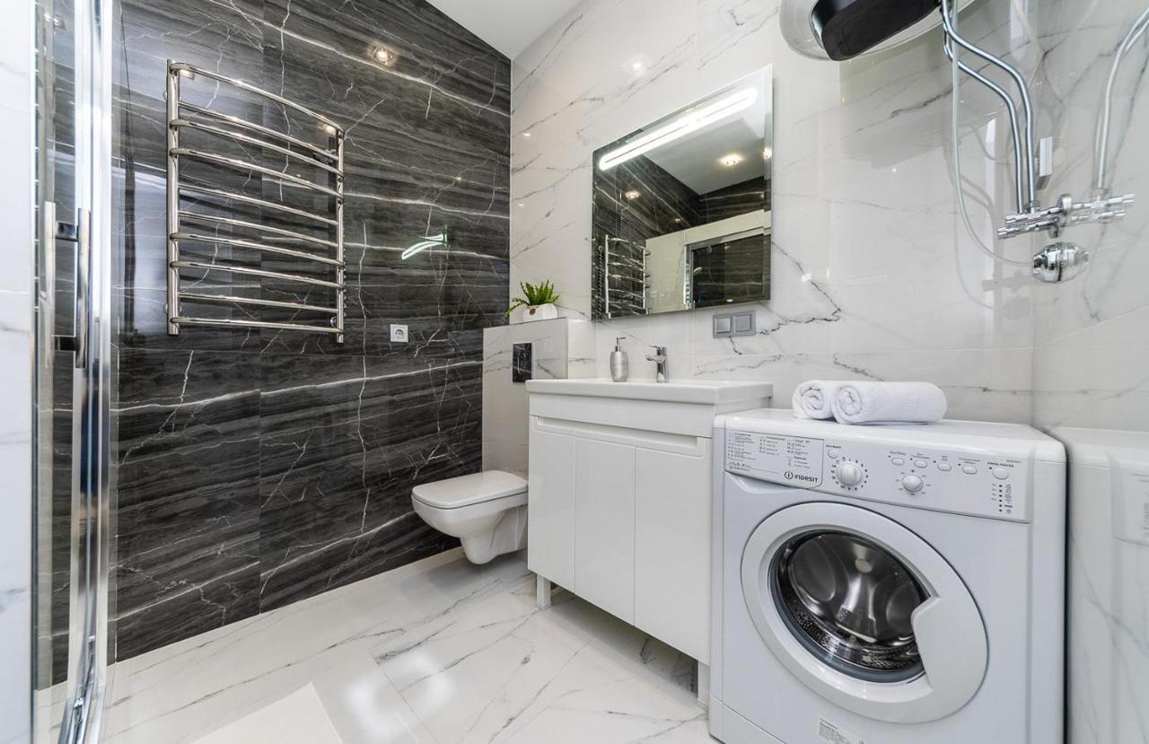 Fashionable Apartments. Smartplaza Metro Minskaya. Obolon Kiev Extérieur photo