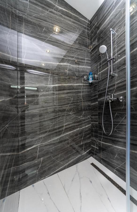 Fashionable Apartments. Smartplaza Metro Minskaya. Obolon Kiev Extérieur photo